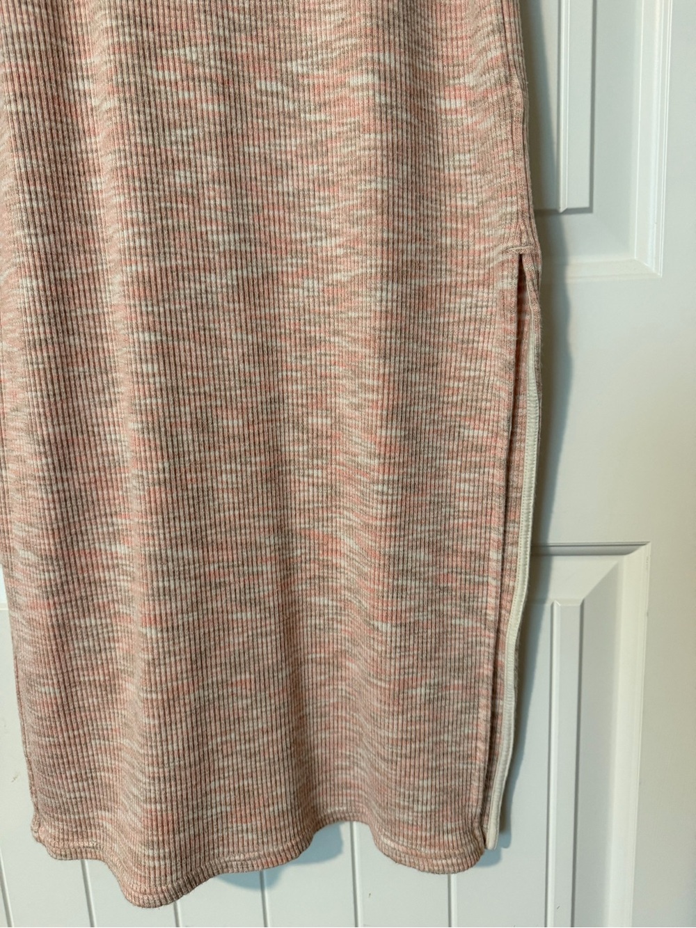 Old Navy Sleeveless Ribbed Maxi Dress in Pink Heather - Picture 2 of 5